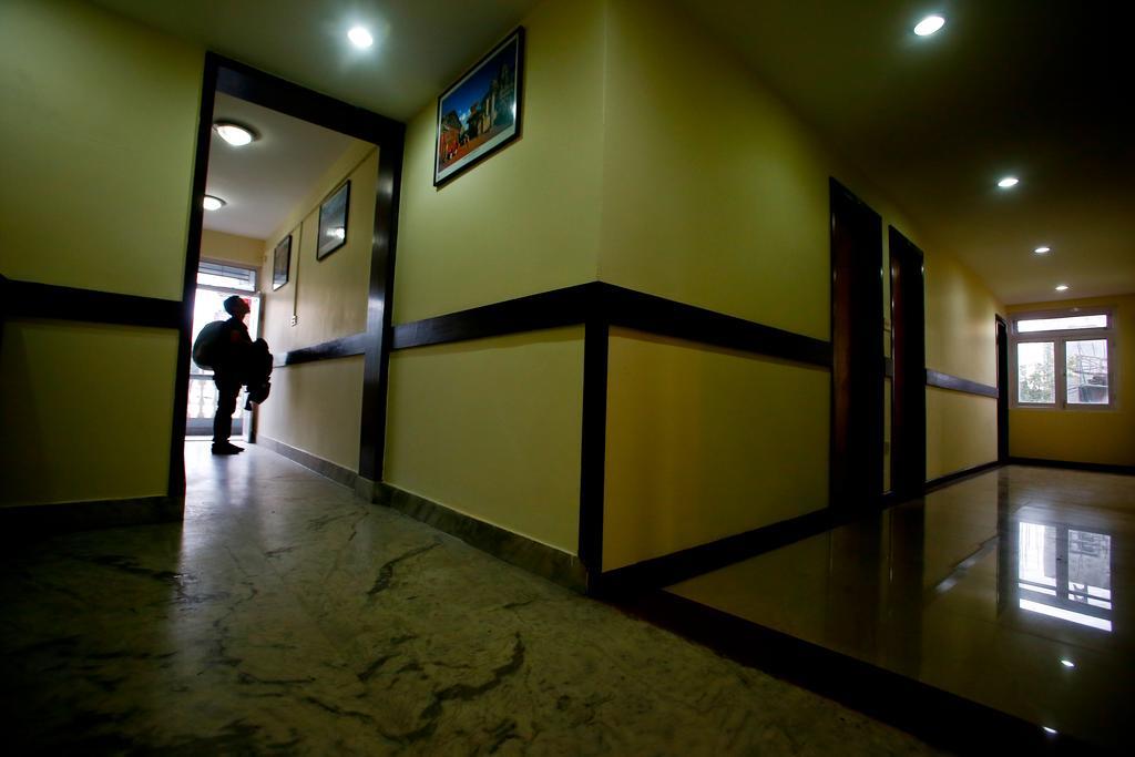 Hotel Nandini Kathmandu Bagian luar foto
