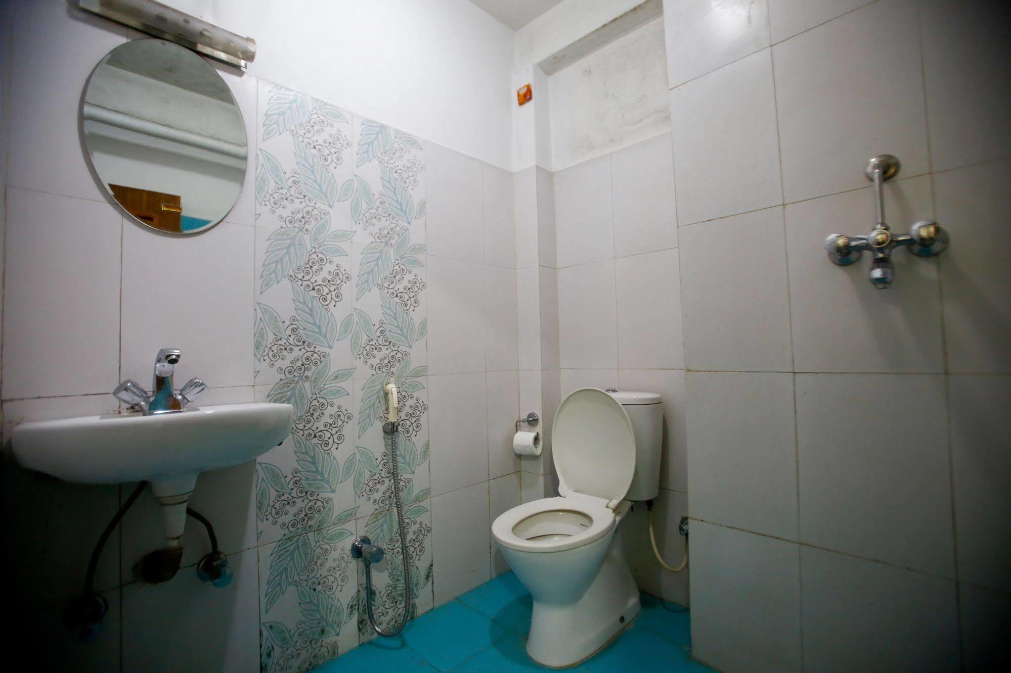 Hotel Nandini Kathmandu Bagian luar foto