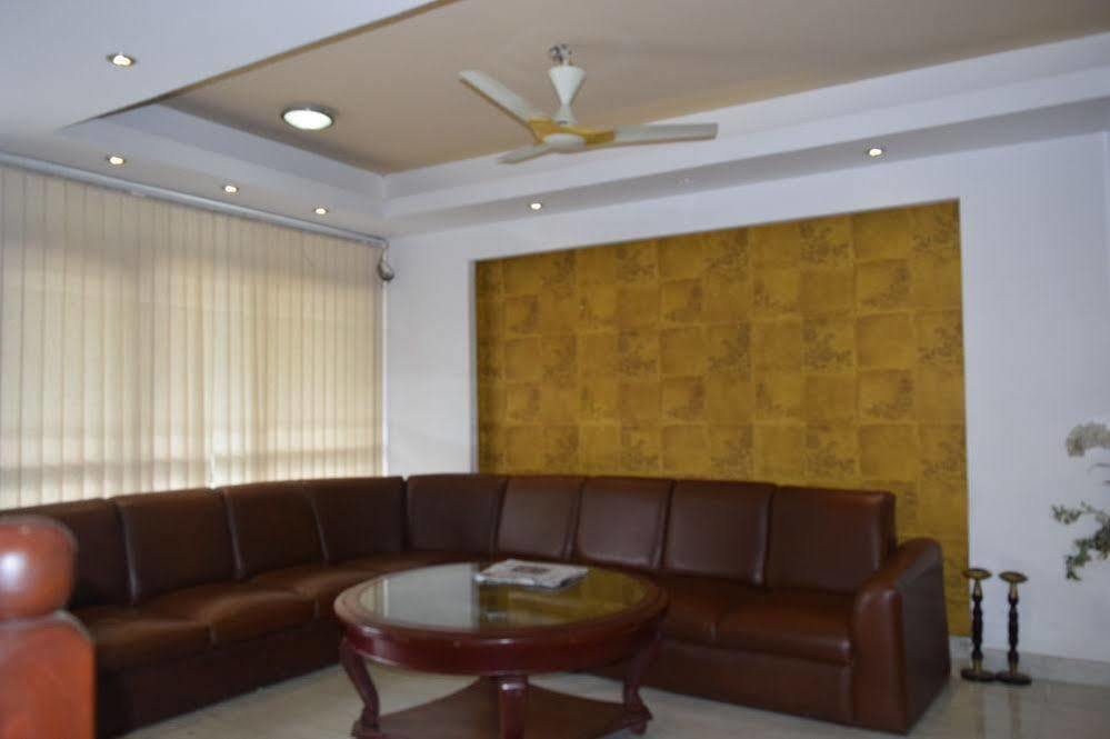 Hotel Nandini Kathmandu Bagian luar foto