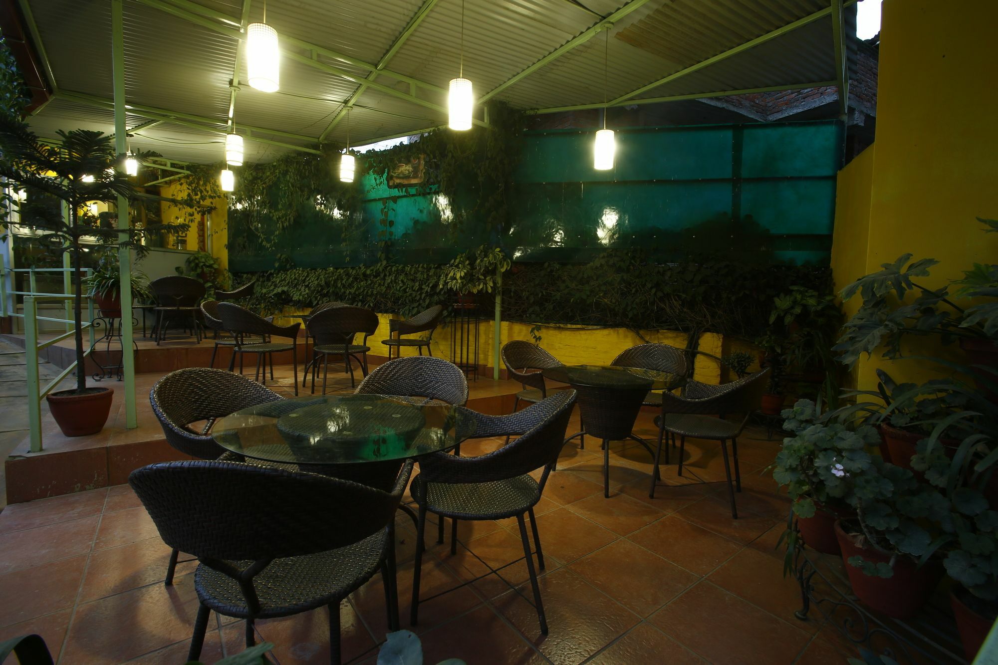 Hotel Nandini Kathmandu Bagian luar foto